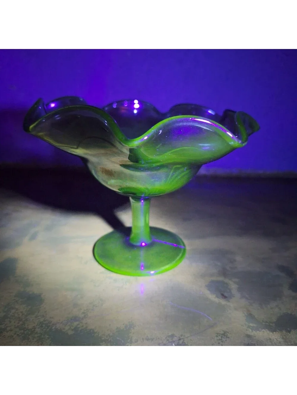 VTG Uranium Green Glass Scroll Embossed Footed Candy Compote Dish 4.5